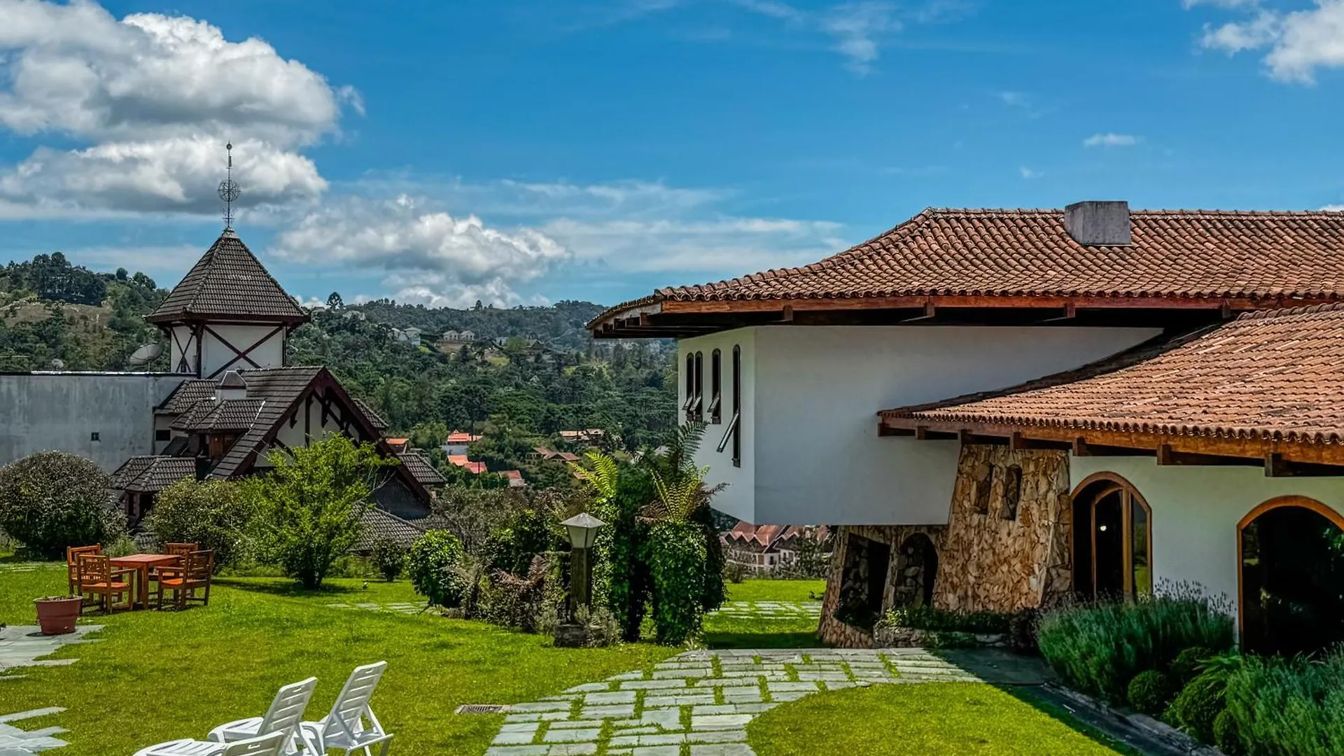 Mansao Nacional Inn  Campos do Jordao