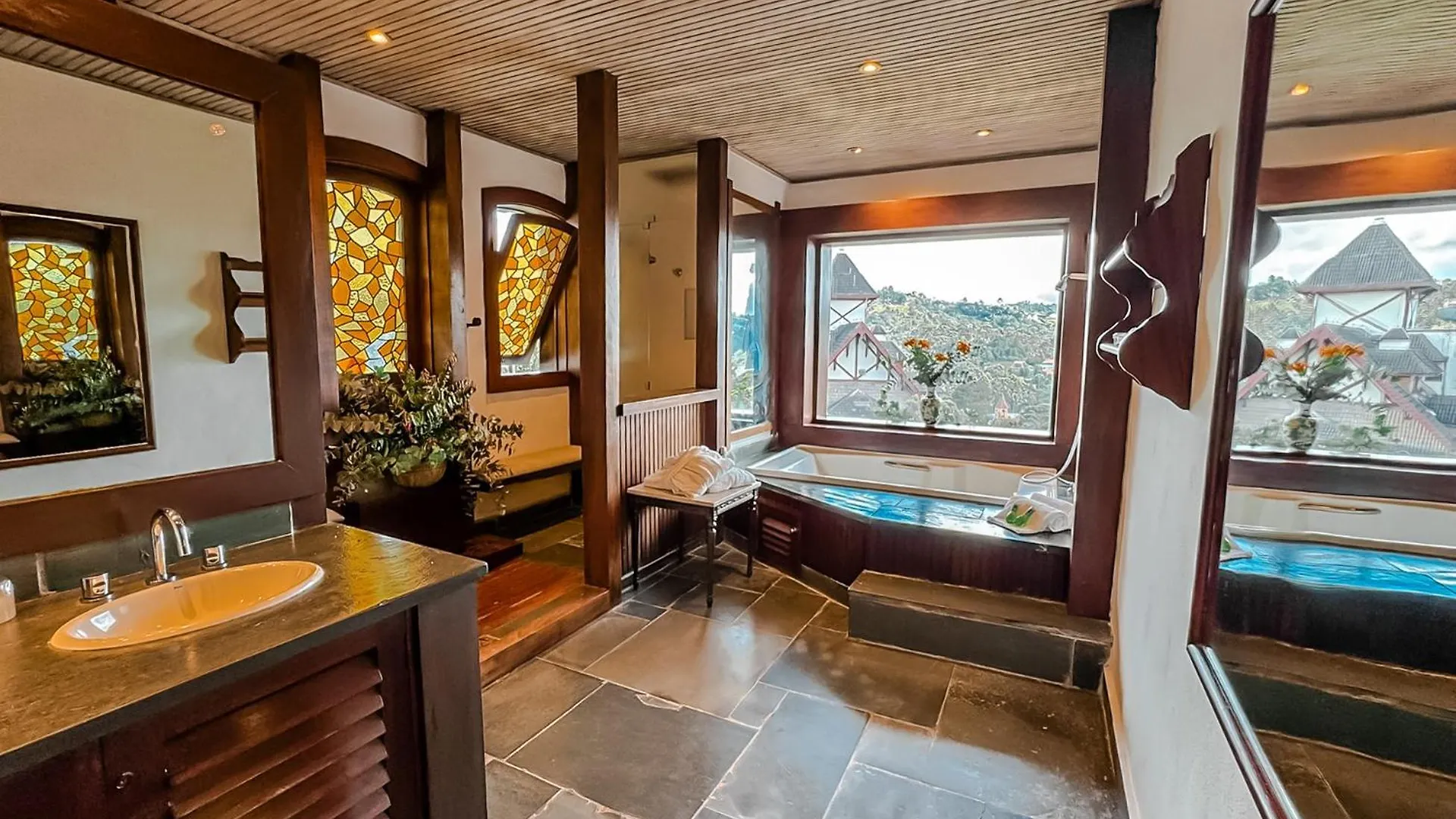 Mansao Nacional Inn 2*, Campos do Jordao